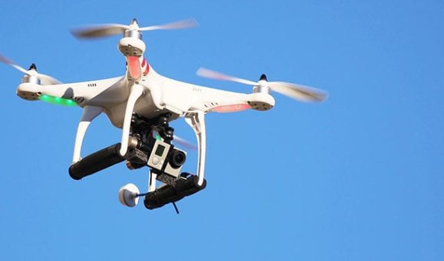 Drohne aus leichten, UV-beständigen thermoplastischen Materialien